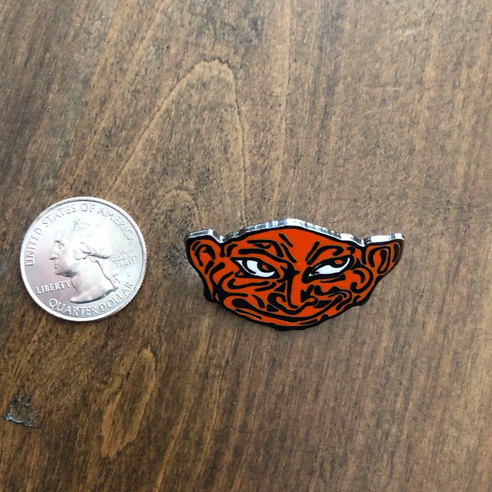 Lapel pin